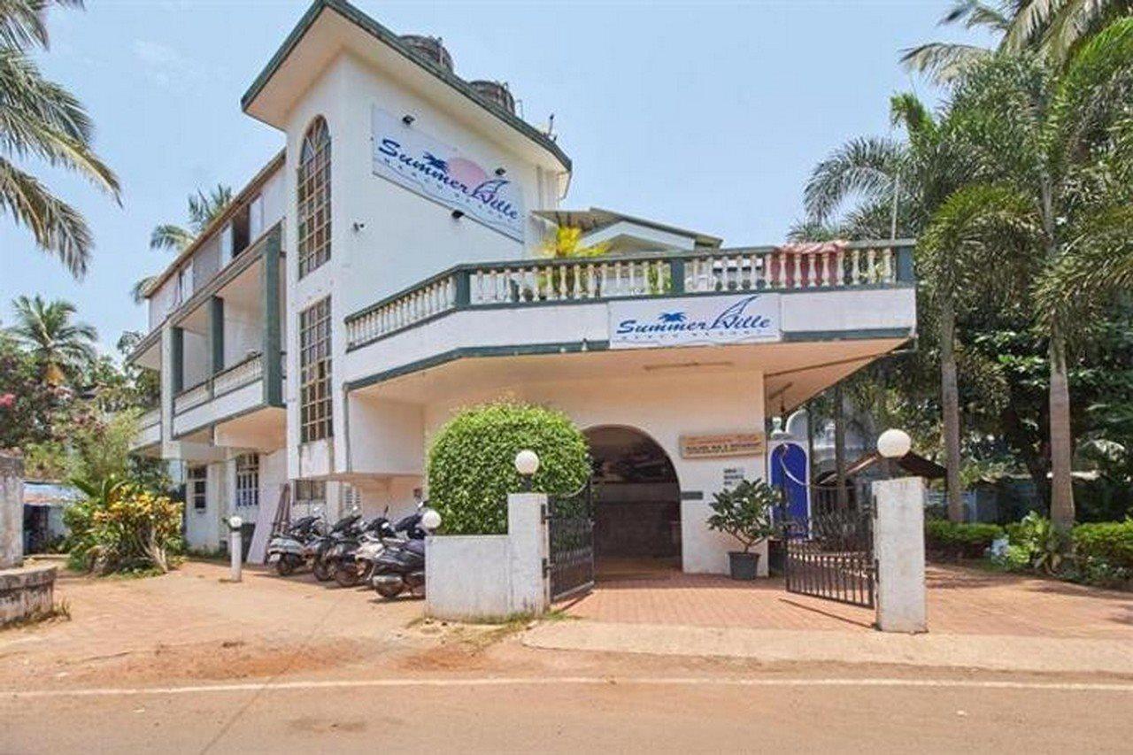 Summerville Beach Resort Candolim Exterior foto