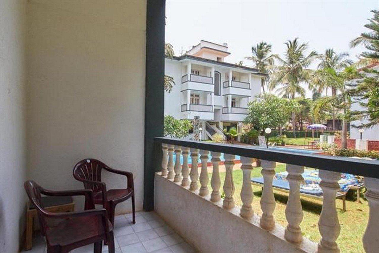 Summerville Beach Resort Candolim Exterior foto