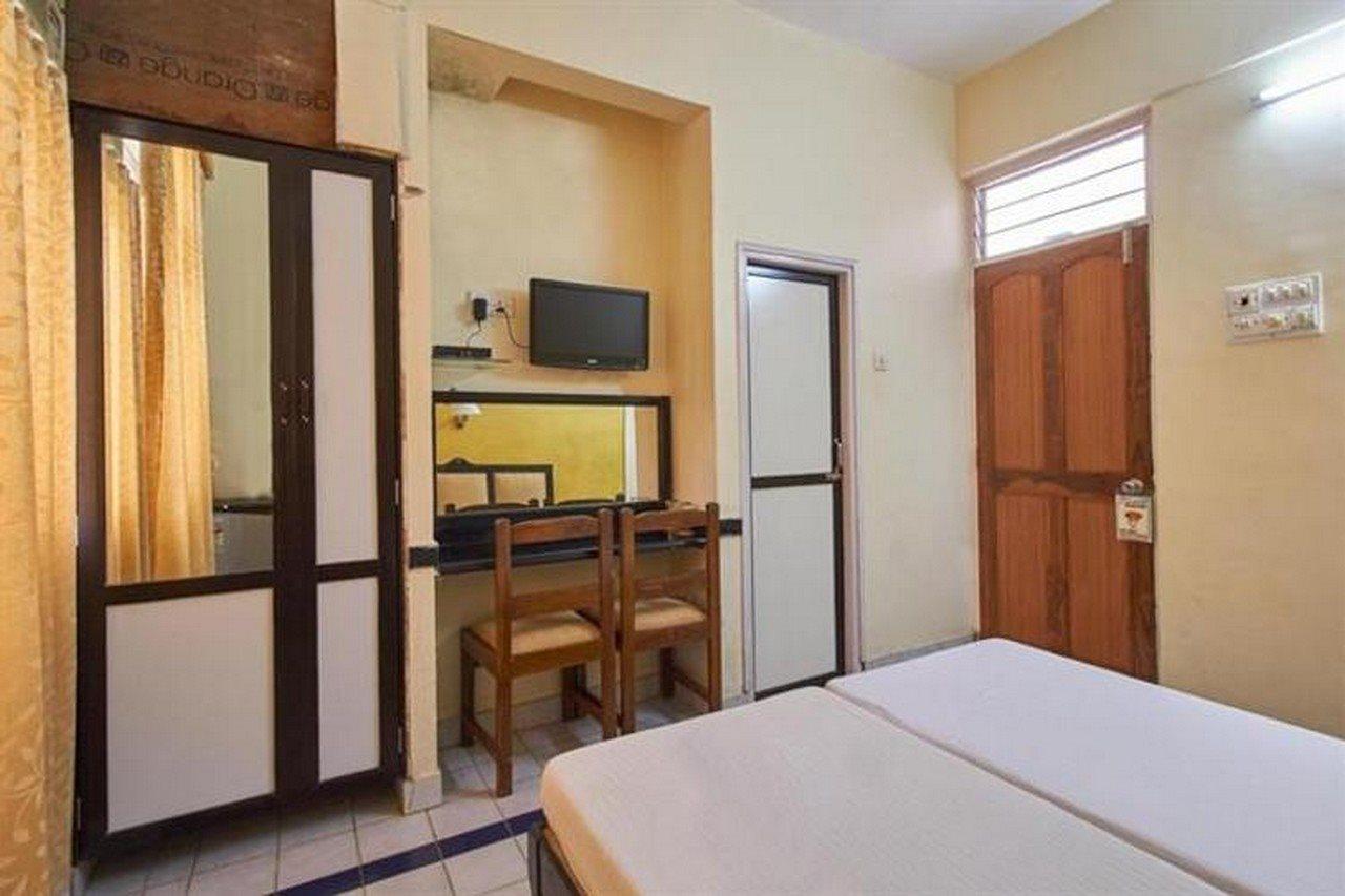 Summerville Beach Resort Candolim Exterior foto