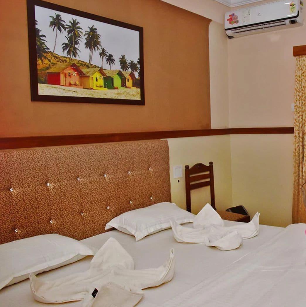 Summerville Beach Resort Candolim Exterior foto