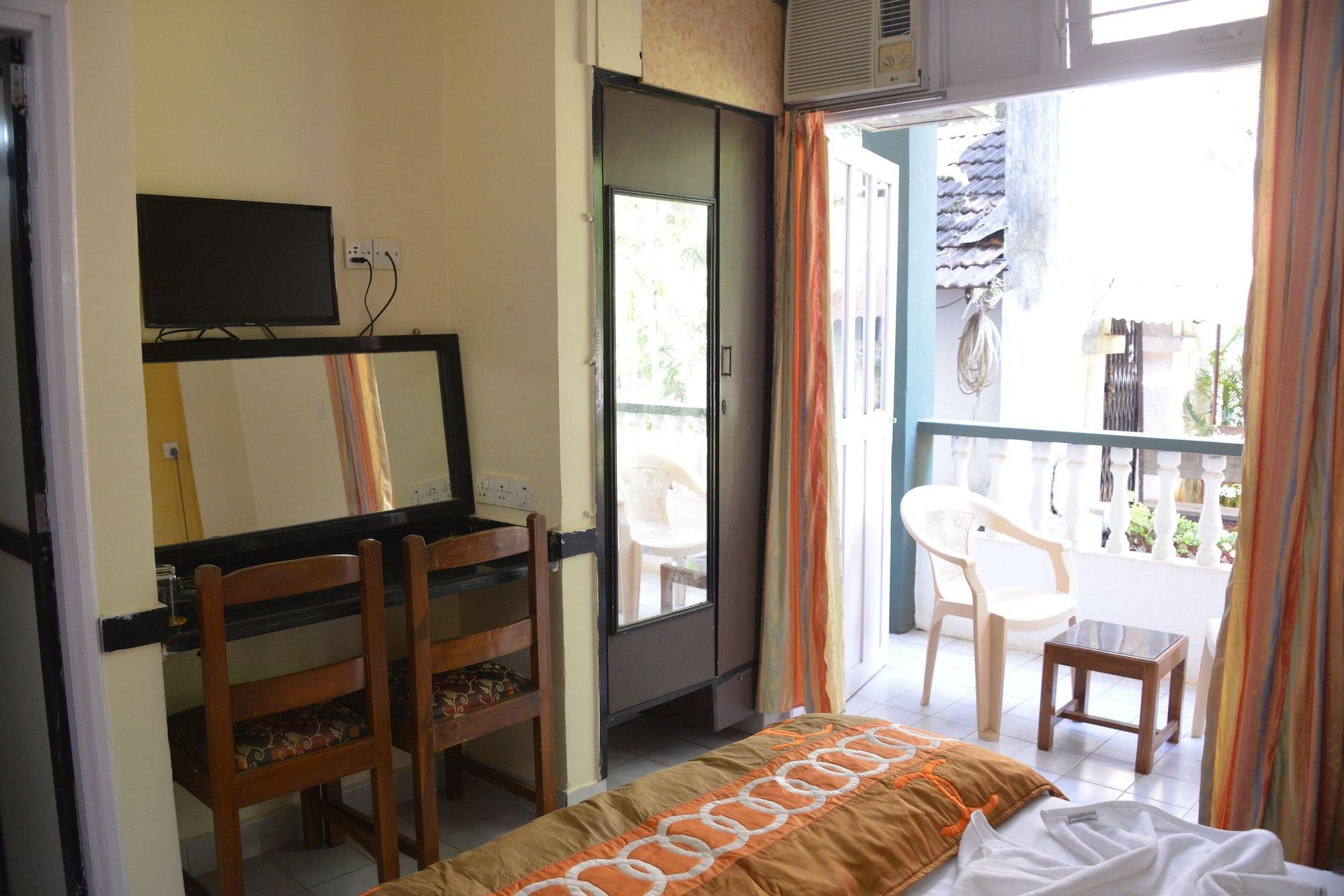 Summerville Beach Resort Candolim Exterior foto
