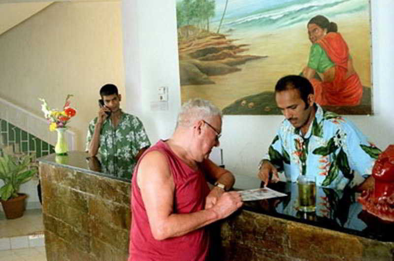 Summerville Beach Resort Candolim Exterior foto