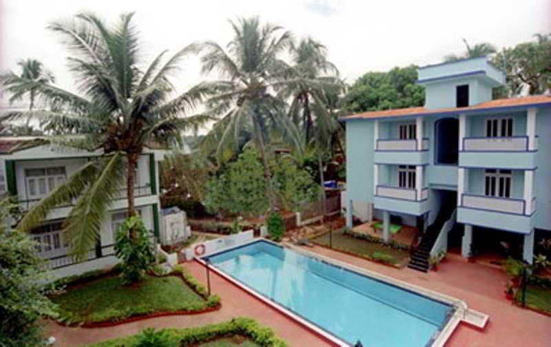 Summerville Beach Resort Candolim Exterior foto