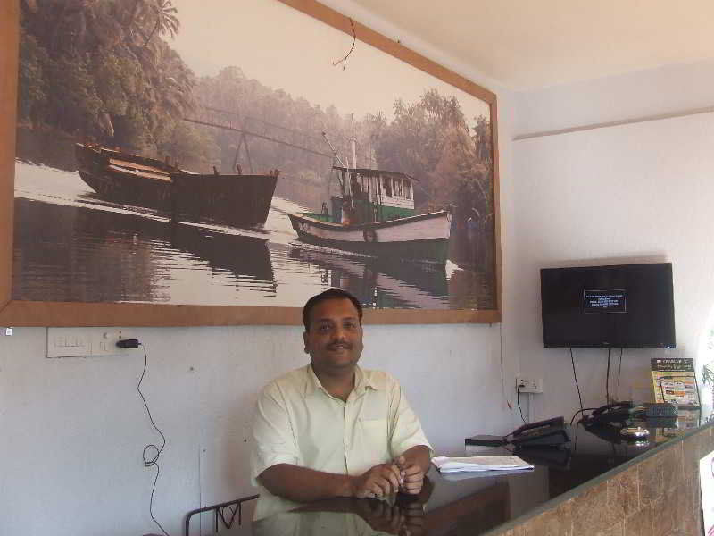 Summerville Beach Resort Candolim Exterior foto